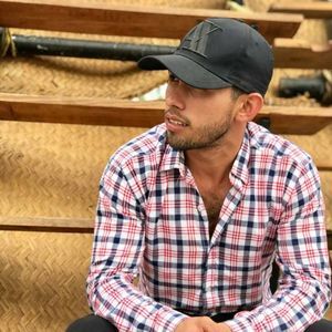 Meet your Posher, Alberto